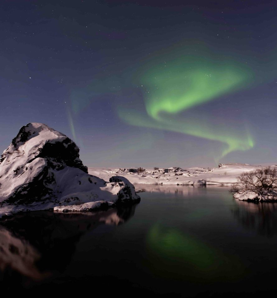 nuit aurores boreales Islande noeiges montagnes