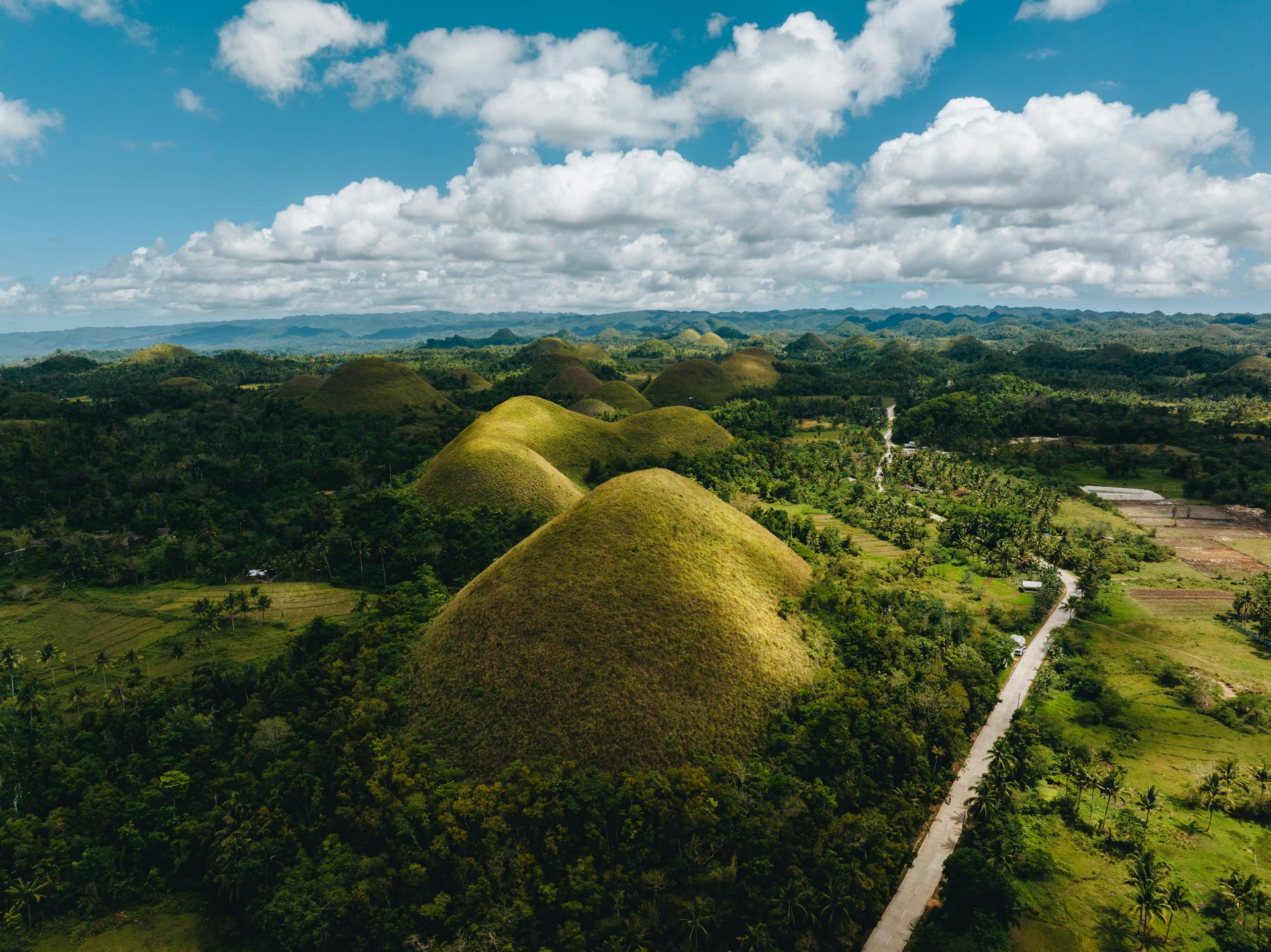 Chocolate Hills de Bohol aux Philippines